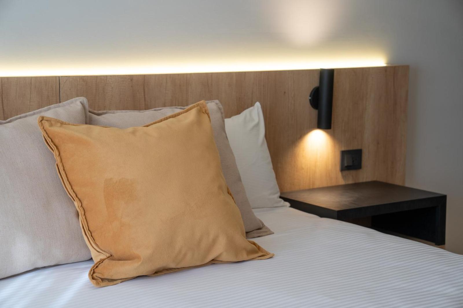 Urbana Suites Mendoza Ngoại thất bức ảnh