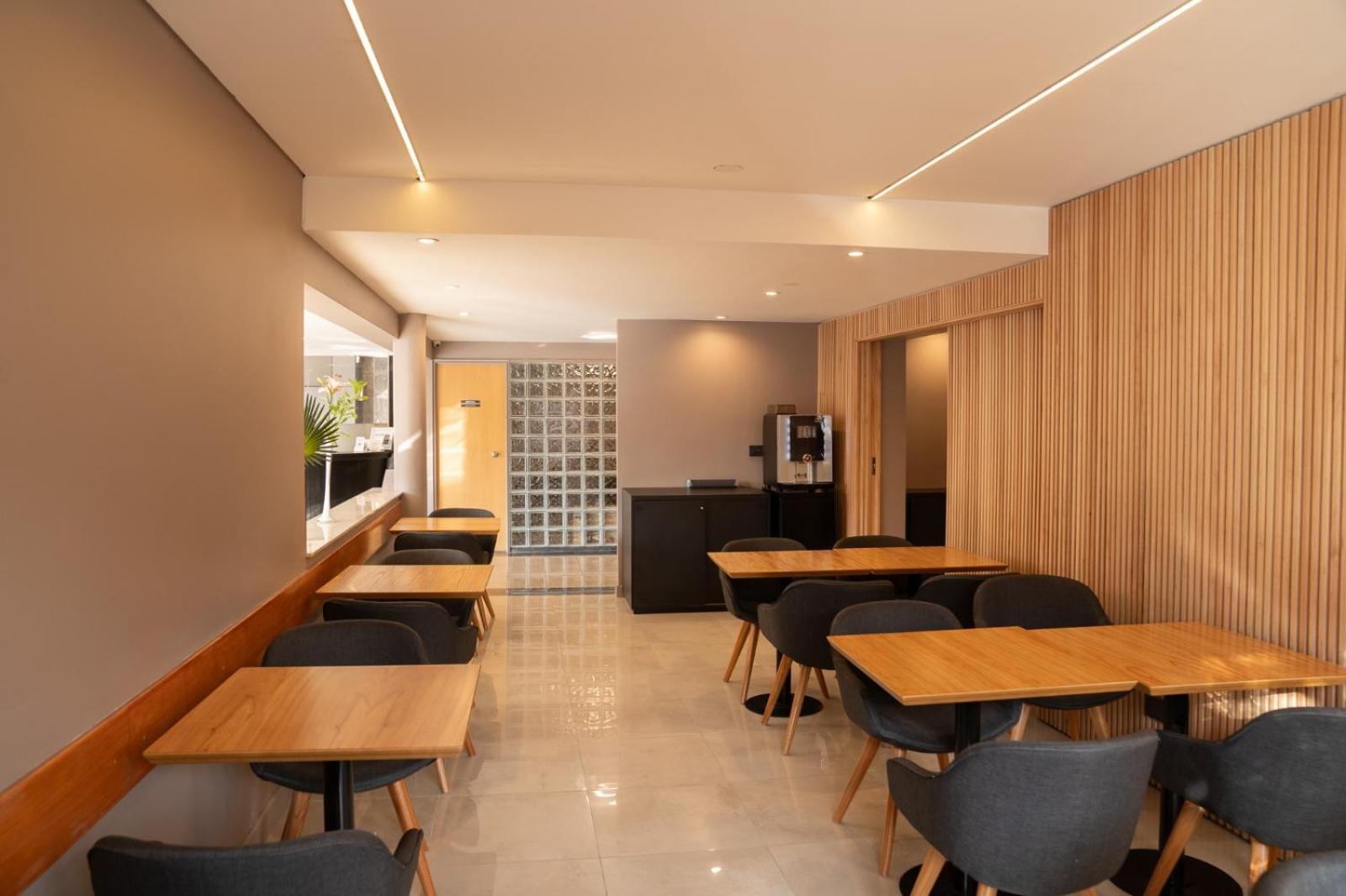 Urbana Suites Mendoza Ngoại thất bức ảnh